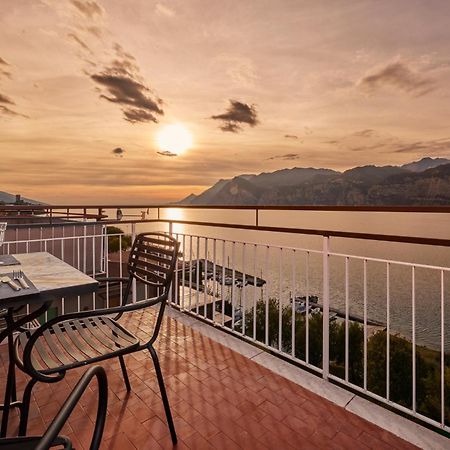 Lake View Luca Apartment Malcesine Eksteriør bilde